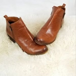 Women's Lucky Brand Size 8.5 Chelsea Boots Camel Brown/Tan Brushed Gold Hardware